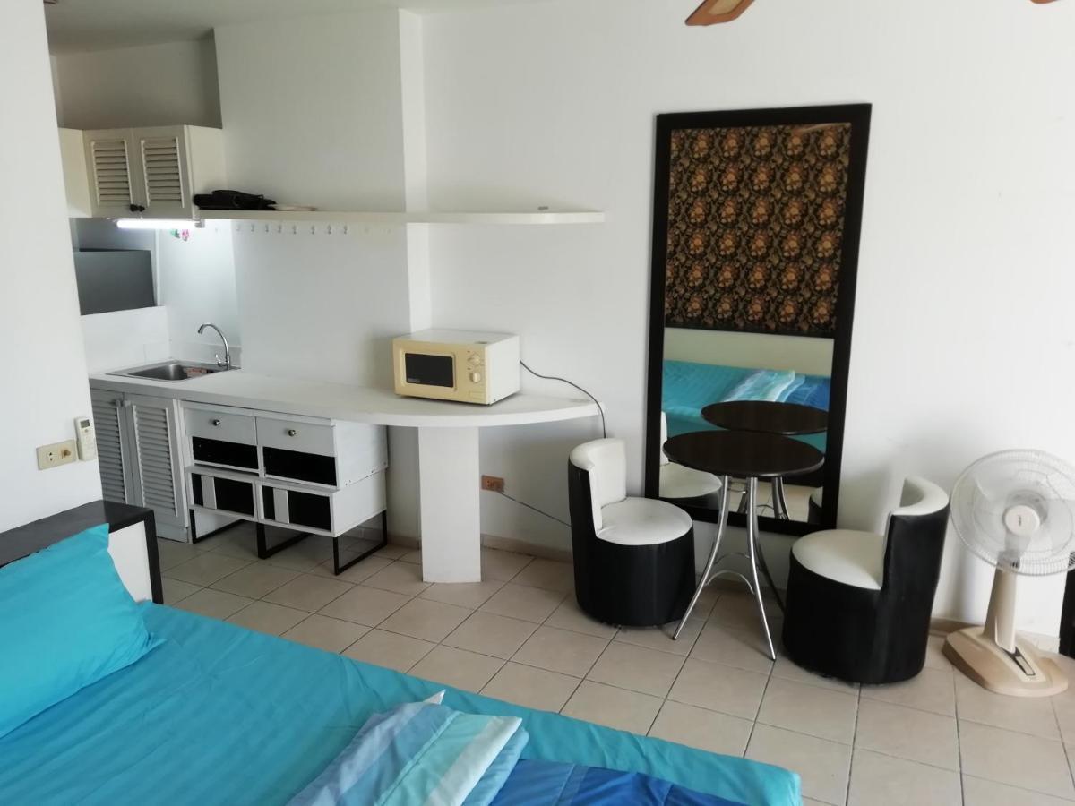 View Talay Condo #1 = Jomtien Call Me +66-8-68409-206 Pattaya Exterior photo