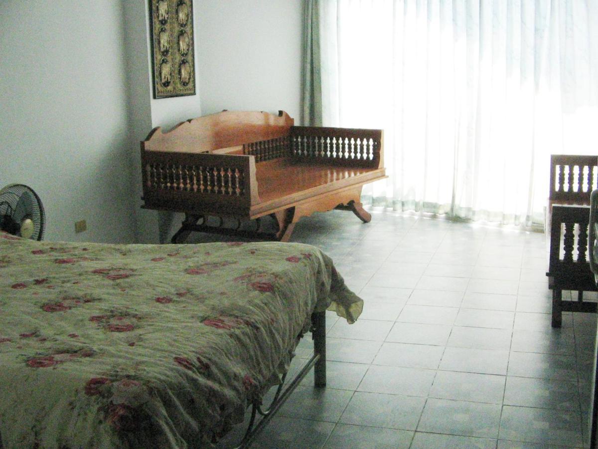 View Talay Condo #1 = Jomtien Call Me +66-8-68409-206 Pattaya Exterior photo